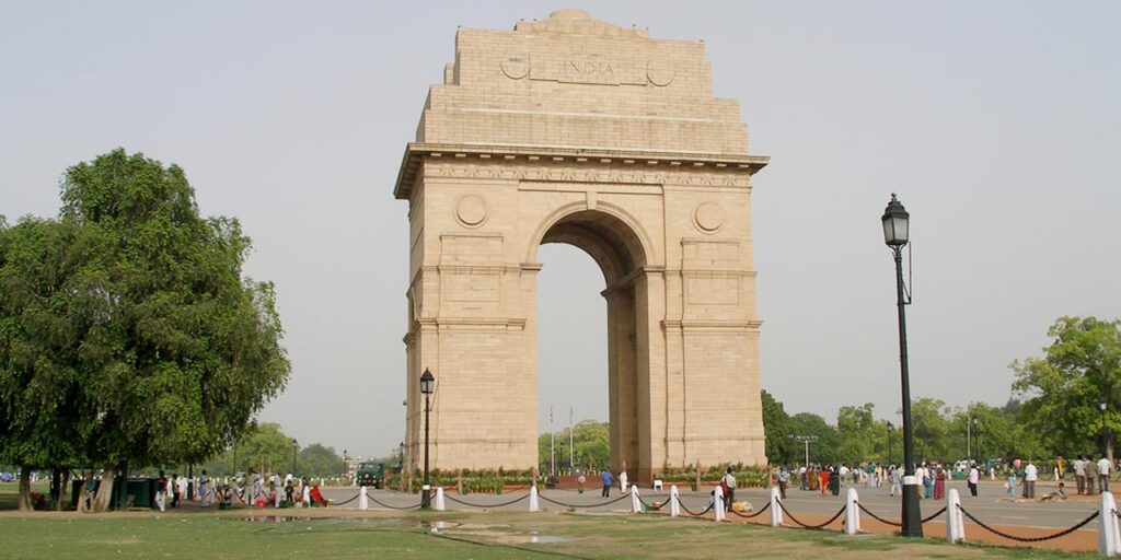 Located in Delhi’s Rajpath, the credit for the design of India Gate goes to Edwin Lutyens. 